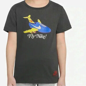Nike Kids 'Fly Nike' Graphic‎ T-Shirt with Sneaker and Bird Design Dark Grey D37